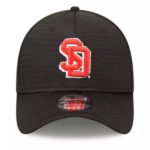 New Era South Dakota Coyotes Essential Neo Hat - Image 2