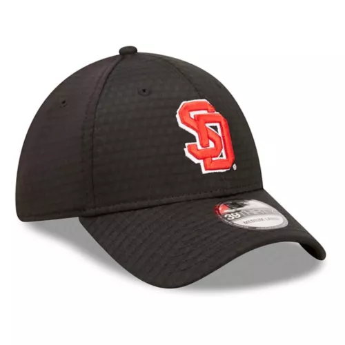 New Era South Dakota Coyotes Essential Neo Hat - Image 3